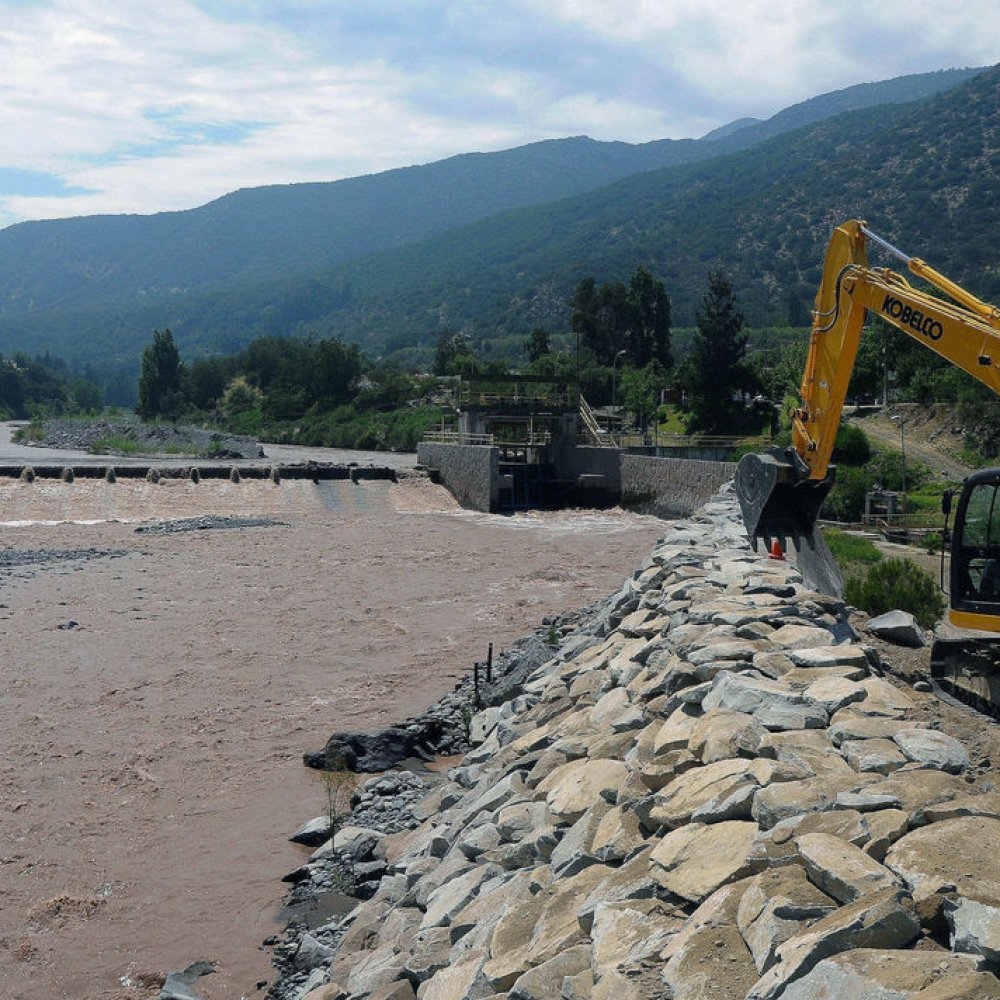 Ex ministro Bitar acusó 