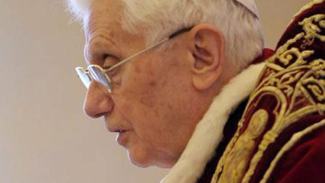 Diario italiano aseguró que Benedicto XVI fue operado hace tres meses
