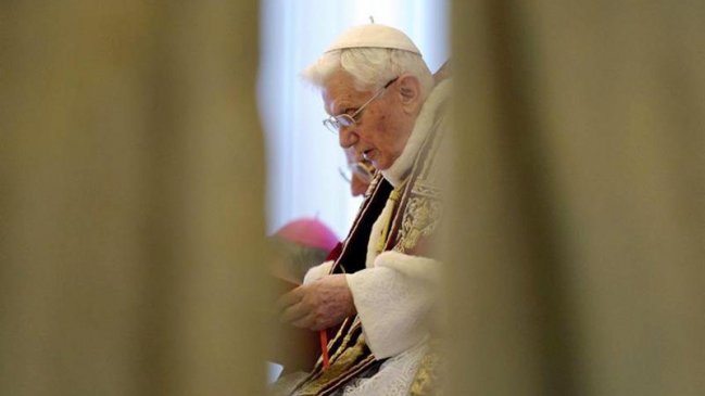 Benedicto XVI autorizó el uso de la 