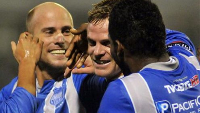 Emelec batió a Vélez Sarsfield y lidera el grupo de Deportes Iquique