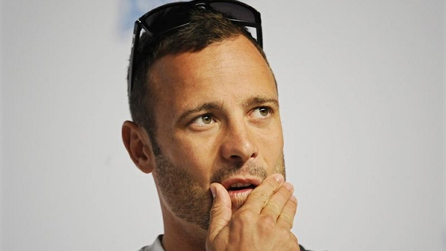 Policía desmintió versión de Pistorius y confirmó 