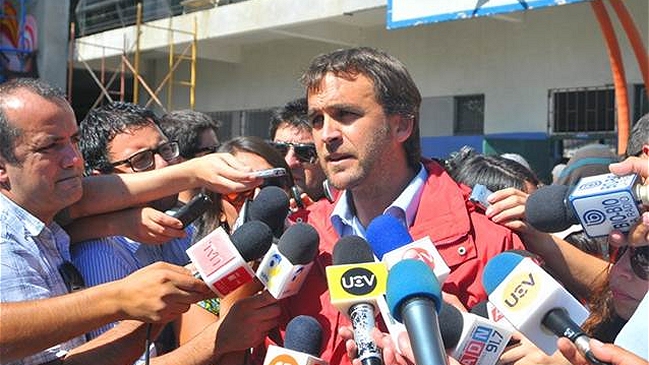 Minvu detalló planes especiales para familias damnificadas por incendio en Valparaíso