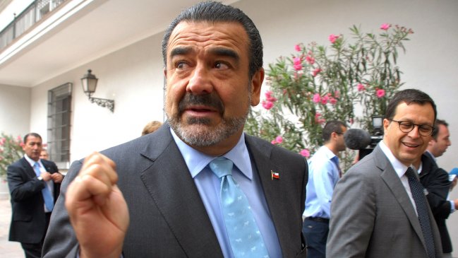 Fiscalía formalizó a abogado por usurpación de identidad de Andrónico Luksic en Twitter