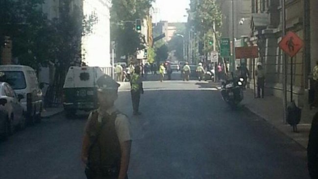 Presunto artefacto explosivo movilizó al GOPE al centro de Santiago