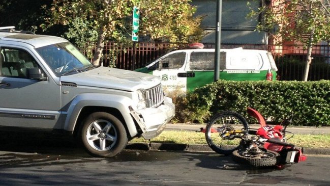 Motociclista falleció tras chocar con un jeep en Providencia