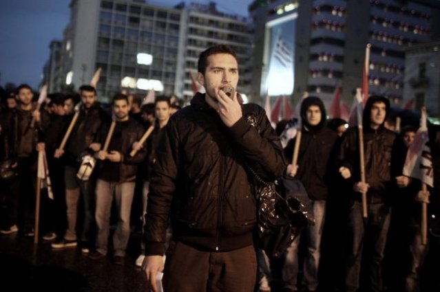Grecia vive su primera huelga general del año contra los recortes
