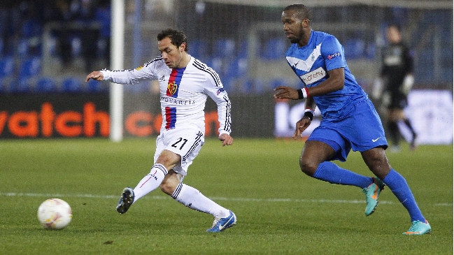 Chilenos salen a buscar el paso a los octavos de final de Europa League