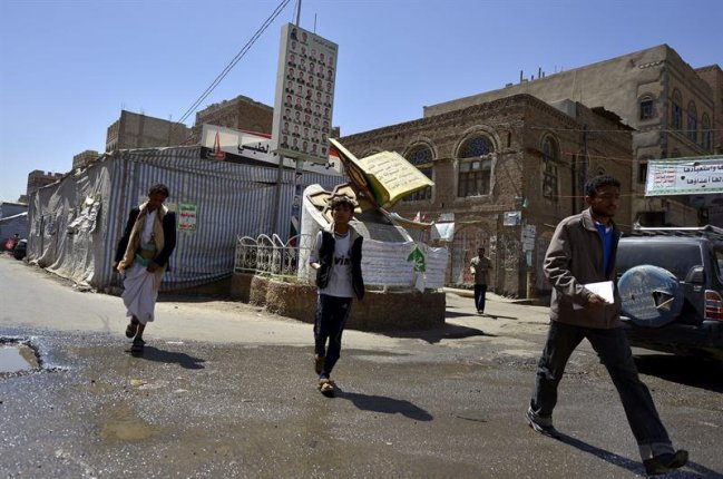 Una persona murió en choques entre policías y separatistas de Yemen