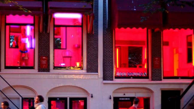Holanda estudia subir la edad mínima para ejercer la prostitución a 21 años