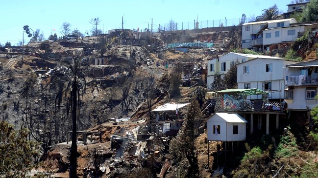 Ministro de Vivienda: Esperamos iniciar obras para damnificados en 30 días