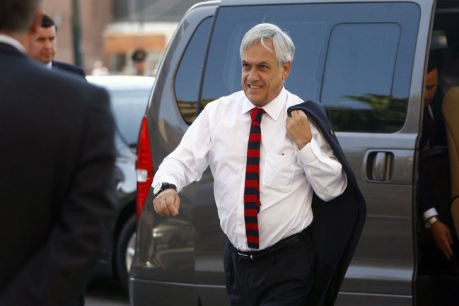 El Presidente Piñera llegó a Valparaíso para tratar soluciones a damnificados