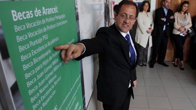 U. de Talca informó exclusión de sus estudiantes en asignación de créditos y becas