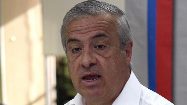 Mañalich y Ley del Tabaco: Confío que se transforme en un fenómeno cultural