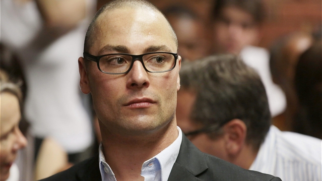 Canal sudafricano reveló que hermano de Pistorius está acusado de homicidio voluntario