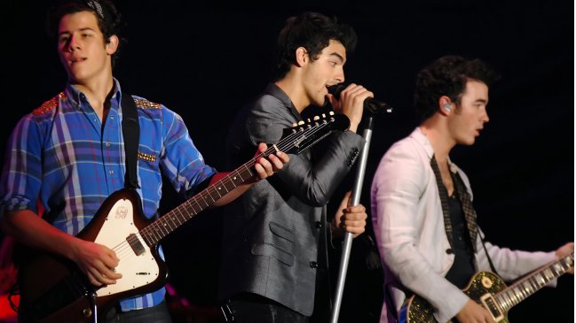 Jonas Brothers promete un show 