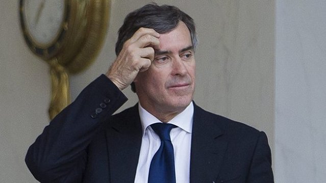 Francia hará ajustes suplementarios en 2014 para enfrentar el déficit