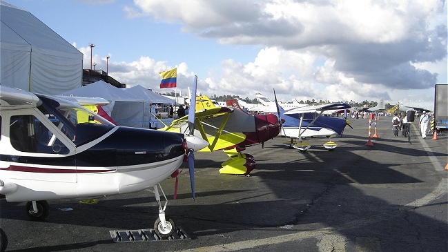 Accidente de avión ultraliviano dejó dos muertos en Colombia