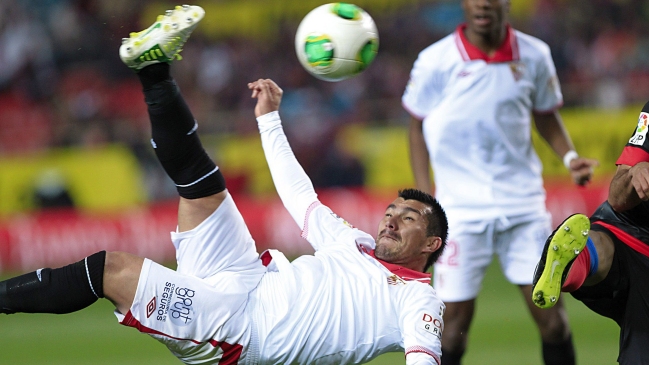 Informe de árbitro acusa a Medel de 