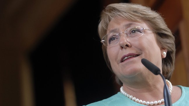 Hijo de Bachelet: Me preocupa que la gente la vea como una salvadora