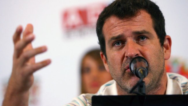 Pablo Morales: Concejal Celis predispuso al público frente a Eva Gómez