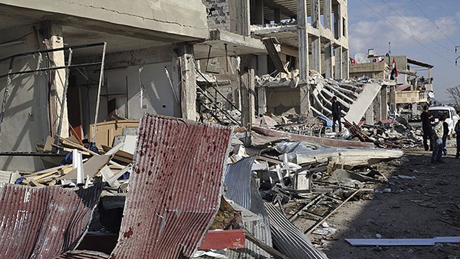 Combate por control de academia policial deja 200 muertos en Siria