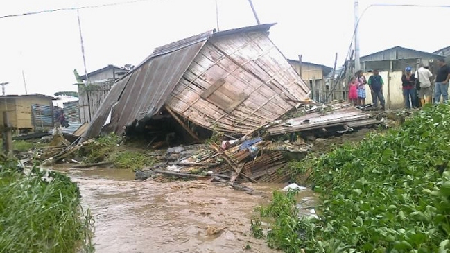 Lluvias en Ecuador dejan al menos tres muertos