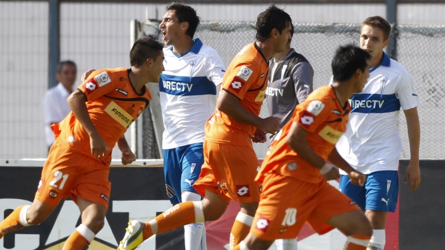 Resumen: Cobreloa derrotó a U. Católica que sigue como líder del Campeonato 2013