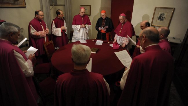 Comenzó la primera congregación de cardenales para preparar el cónclave