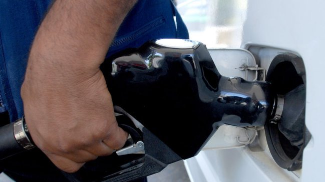 ENAP: Bencinas bajarán hasta 3,6 pesos este jueves