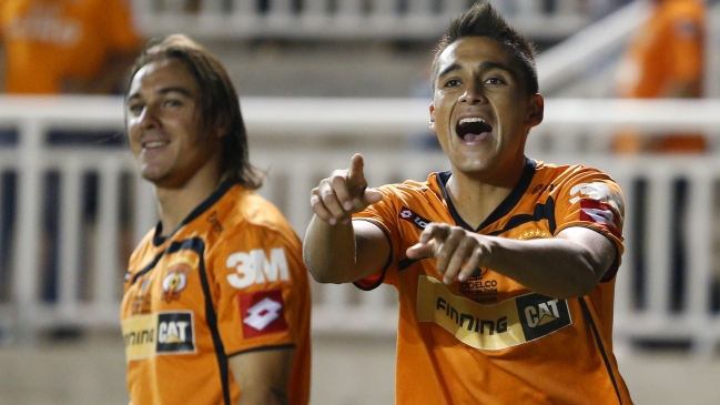 Cobreloa derrotó a Everton y 