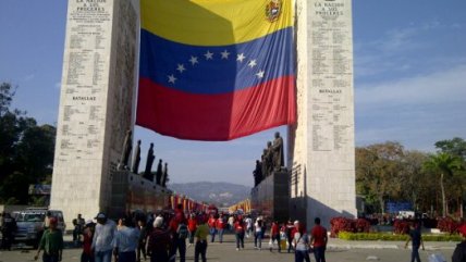   Las calles de Caracas esperan el funeral de Hugo Chávez 