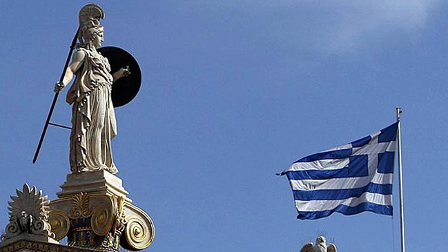 Renunciaron dos altos cargos del Gobierno de Grecia acusados de malversación