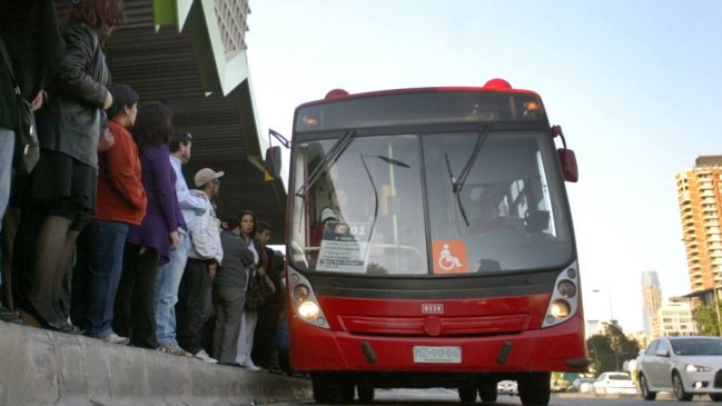 Transantiago lanzó campaña de buenas prácticas para mejorar experiencia de viaje