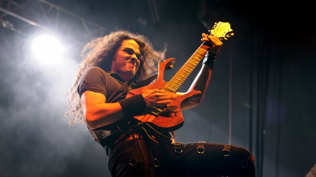 Líder de Six Magics lanzó su primer disco solista