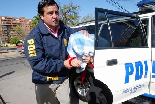 PDI detuvo a mujer prófuga por agredir a su hijo hace 13 años