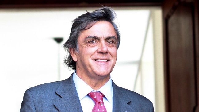 Ministro Longueira insistió en posibilidad de no hacer primaria