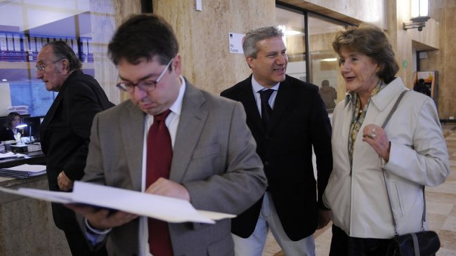 Parlamentarios y vecinos presentaron denuncia por agua con arsénico