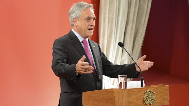 Presidente Piñera invitó a Francisco I a visitar Chile