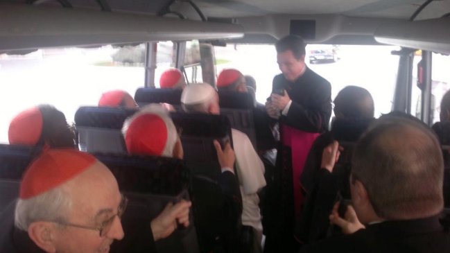 El viaje en bus del papa Francisco