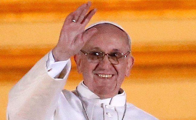 Papa Francisco pidió a los argentinos que hagan caridad en vez de ir a Roma