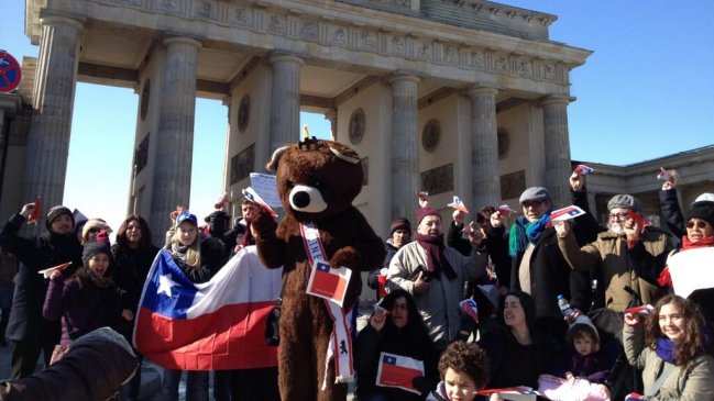 Chilenos en el extranjero se manifiestan para exigir derecho a votar