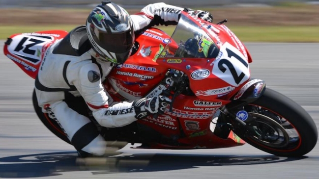Vicente Leguina obtuvo el segundo lugar en el Campeonato Argentino de Motociclismo