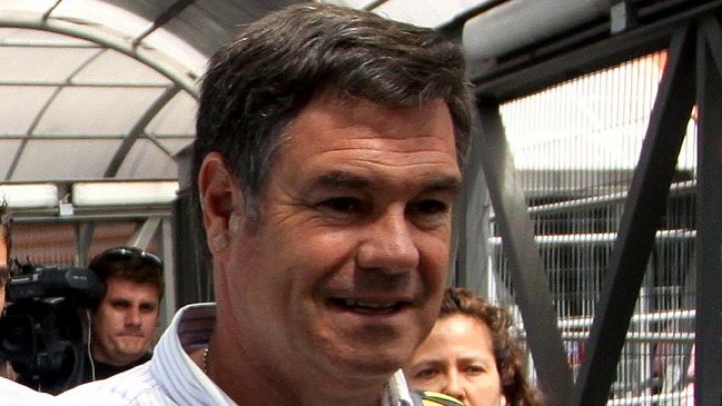 Ossandón: Tenemos que preocuparnos menos de Bachelet y más de nosotros