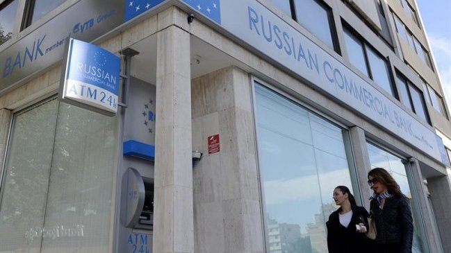 BCE advirtió a los bancos de Chipre de que puede retirarles los créditos