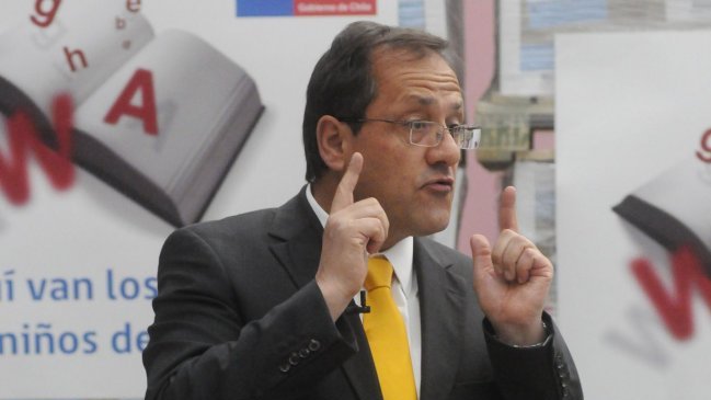 Diputados presentaron acusación constitucional contra Harald Beyer