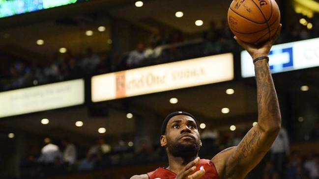 LeBron James mostró su clase en Cleveland en otra victoria de los Heat