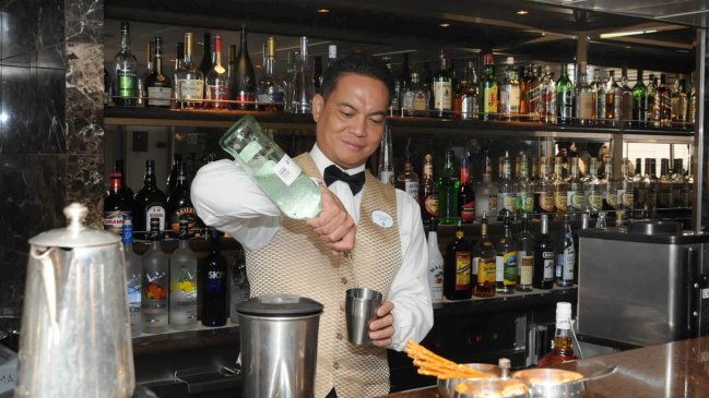 Mañalich: Es importante que alcohol tenga información nutricional