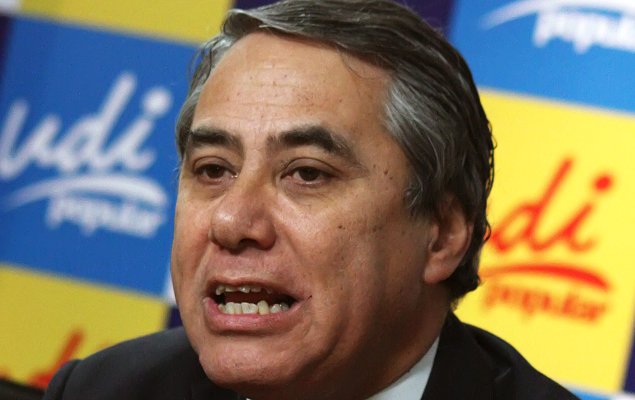 Comisión que analizará acusación a Beyer: Él no tenía facultades para fiscalizar