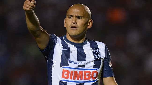 Humberto Suazo: Mi idea es jugar jugar hasta los 34 ó 35 años y después disfrutar la familia