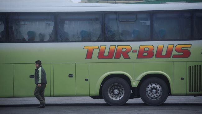 Un muerto y 44 heridos dejó choque en Ruta 5 Sur